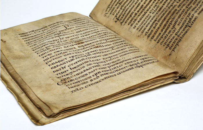 Secretly Engraved Woman Name Discovered In Medieval Manuscript - Who Was Eadburg?