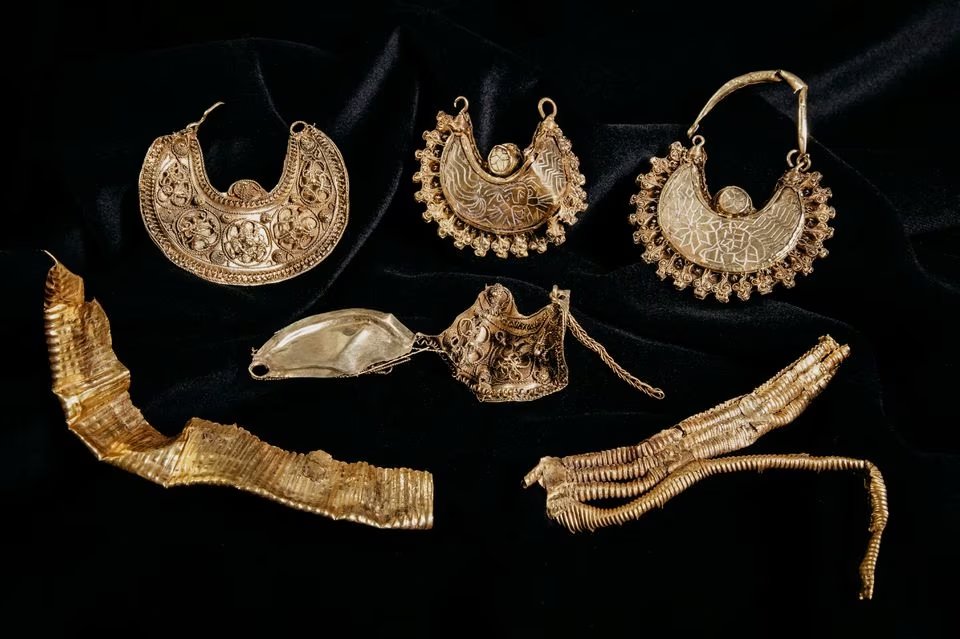 Unique 1,000-Year-Old Medieval Golden Treasure Unearthed By Dutch Historian Using Metal Detector