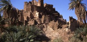 Mysterious Ancient Fortified City Of Djado On Dangerous Journey Across Sahara