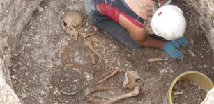 Bronze Age Human Remains Uncovered In Dorset During Excavation Of Iron Age Settlement