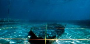 2,500-Year-Old Phoenician Shipwreck Being Rescued By Archaeologists