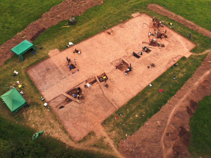 Remarkable Complex Of Early Neolithic Monuments Discovered In Herefordshire, England