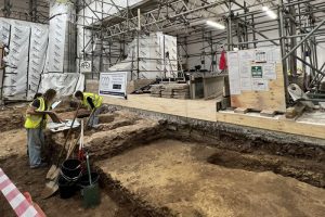 Ancient Tomb Of William The Conqueror's Nephew Discovered In Exeter ...