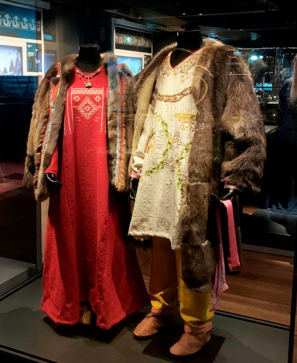 Impressive Textile Reconstruction Shows What Viking Age People Dressed 