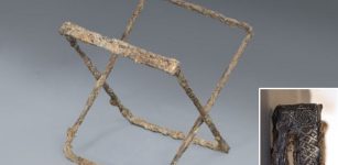 Extremely Rare Medieval Folding Chair Reveals Its Secrets