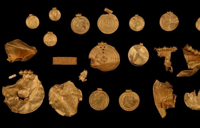 3D Scan Will Uncover Secrets Of The Magnificent Vindelev Gold Treasure