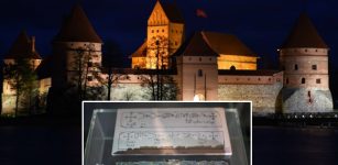 Mysterious Tablet With Unknown Script Found In Vilnius Castle Puzzles Scientists