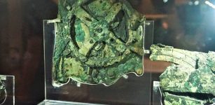 2,000-Year-Old Antikythera Mechanism May Not Be What We Previously Thought