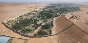 Astonishing Complex Of 4,000-Year-Old Walled Oases Discovered In The Arabian Desert