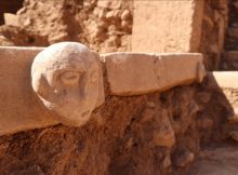 10,000-Year-Old Human Face Reliefs Discovered At Sefertepe, Türkiye