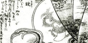 Mirror Of Demons, Ungaikyo: Haunted Mirror That Frightens, Revealing True Identity Of Evil Spirits