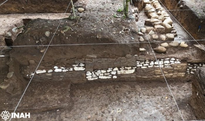 Unusual Monolith Engraved With Symbolic Scene Discovered In Coatepec, Veracruz