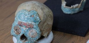 Mystery Of The Mesoamerican Turquoise Mosaic Skull Decorated With Shining Secrets